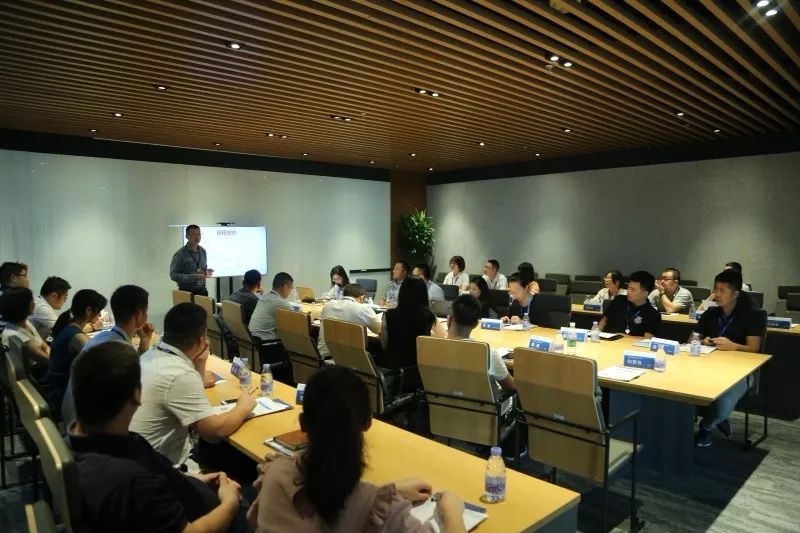 【共話(huà)共發(fā)展】“愛(ài)物流”2019標(biāo)桿物流企業(yè)學(xué)習(xí)交流團(tuán)來(lái)訪(fǎng) 【共話(huà)共發(fā)展】“愛(ài)物流”2019標(biāo)桿物流企業(yè)學(xué)習(xí)交流團(tuán)來(lái)訪(fǎng)