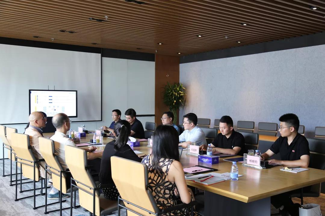 溧陽(yáng)市副市長(zhǎng)陳峰等一行走訪調(diào)研海格云鏈