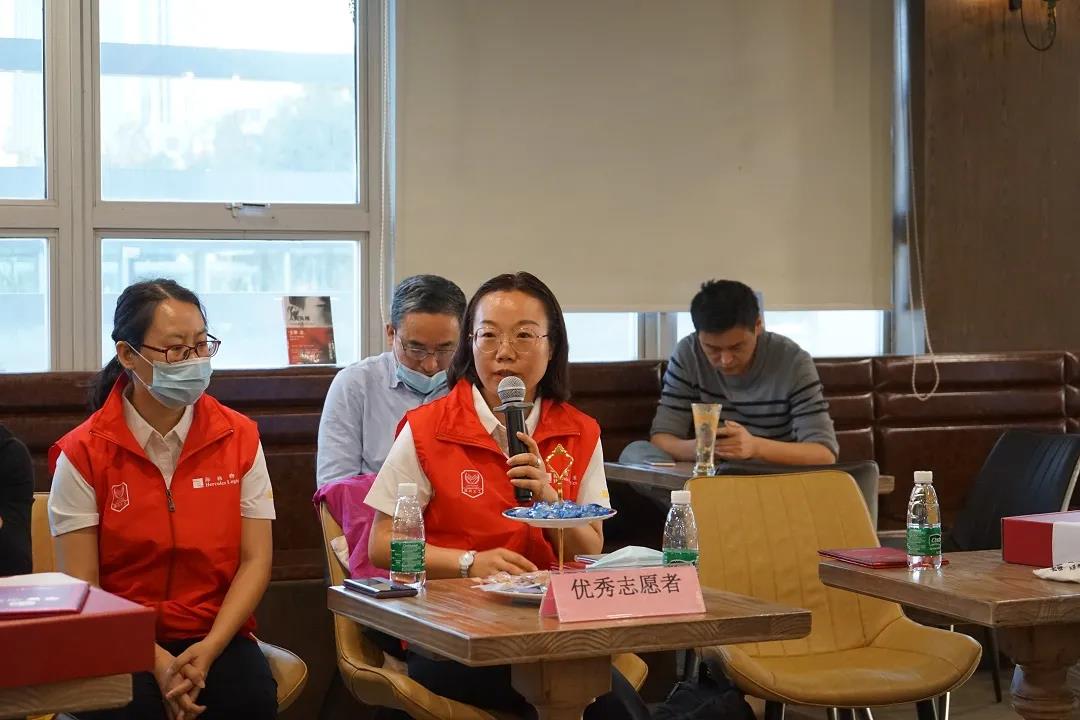恭喜!海格物流義工隊(duì)被評(píng)為“優(yōu)秀志愿者(集體) 恭喜!海格物流義工隊(duì)被評(píng)為“優(yōu)秀志愿者(集體)
