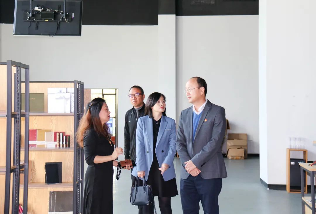 廣東省輕工業(yè)技師學(xué)院黨委書記一行來訪海格 廣東省輕工業(yè)技師學(xué)院黨委書記一行來訪海格