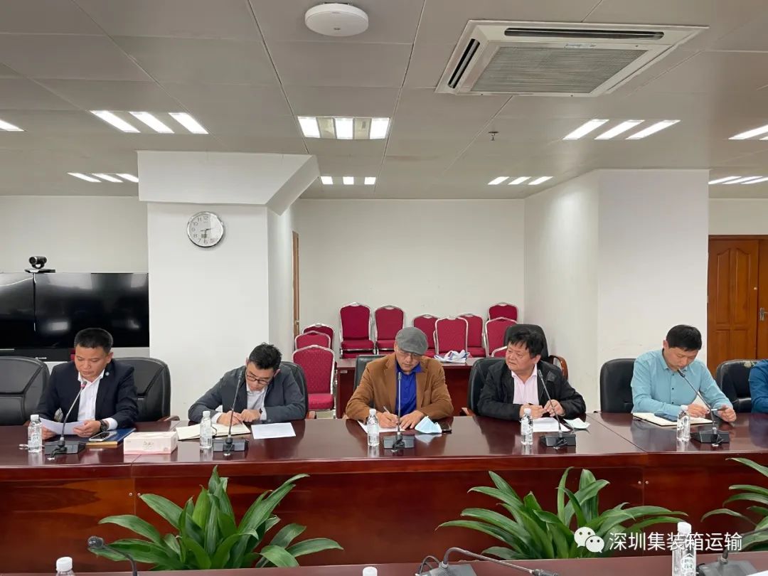 梅春雷同志當(dāng)選深圳市集裝箱運輸協(xié)會會長 梅春雷同志當(dāng)選深圳市集裝箱運輸協(xié)會會長