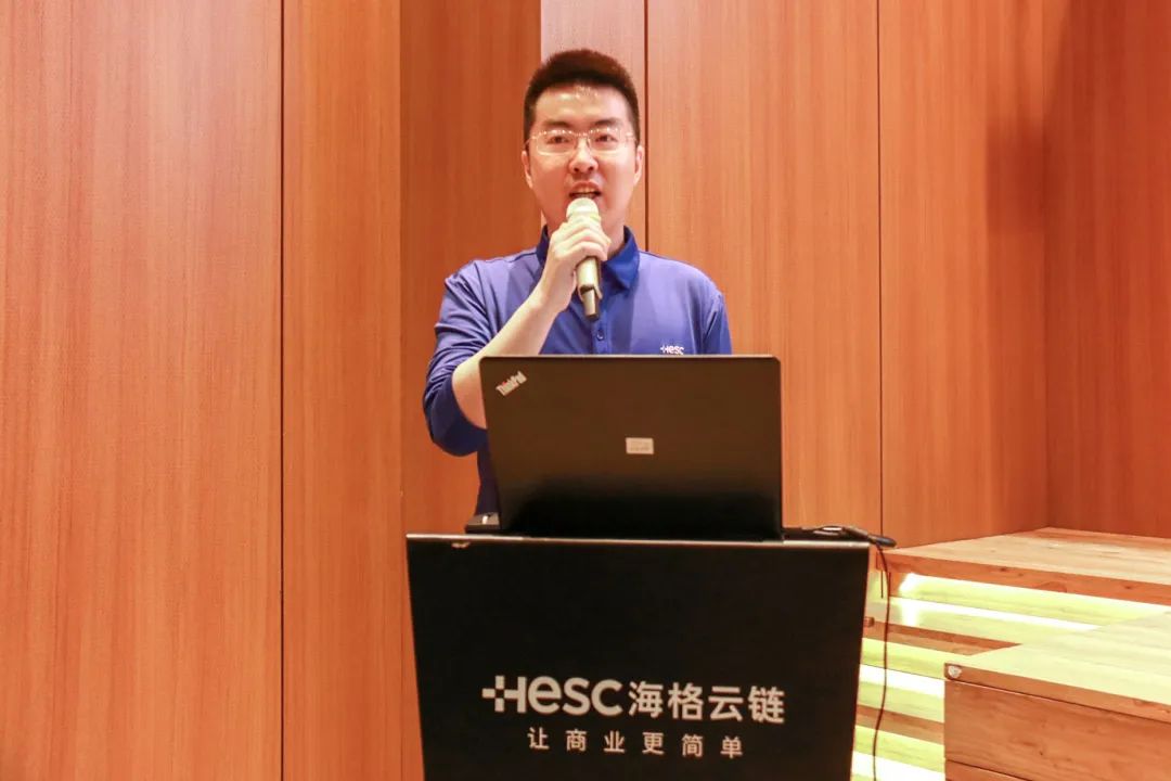 海格云鏈2022年經(jīng)營總結(jié)會暨2023年績效簽約儀式隆重舉行