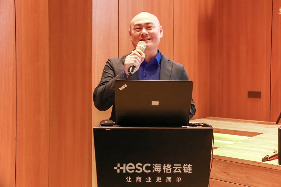 海格云鏈2022年經(jīng)營總結(jié)會暨2023年績效簽約儀式隆重舉行