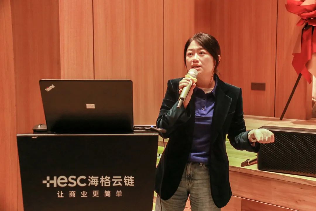 海格云鏈2022年經(jīng)營總結(jié)會暨2023年績效簽約儀式隆重舉行