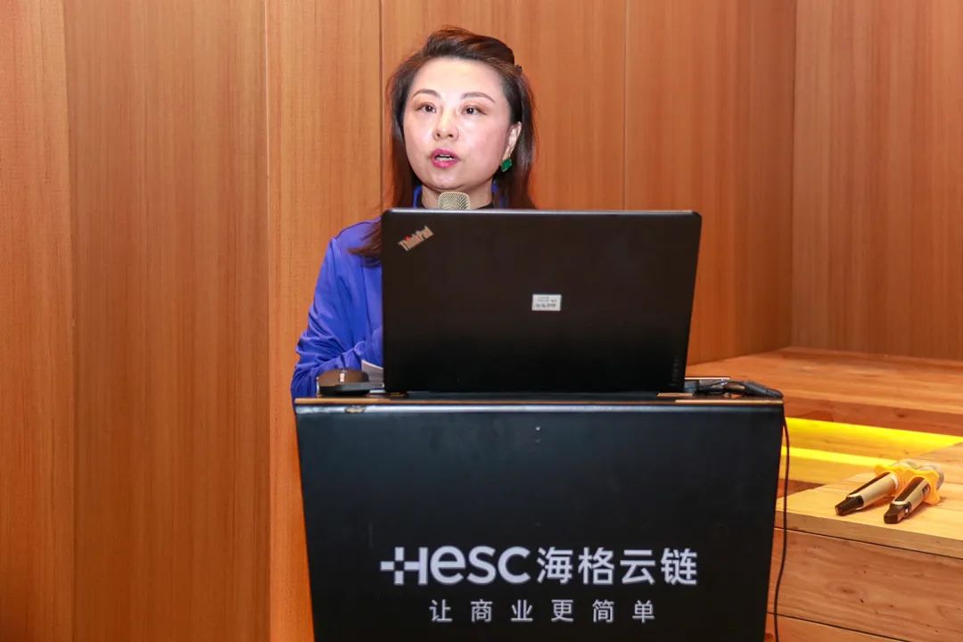 海格云鏈2022年經(jīng)營總結(jié)會暨2023年績效簽約儀式隆重舉行