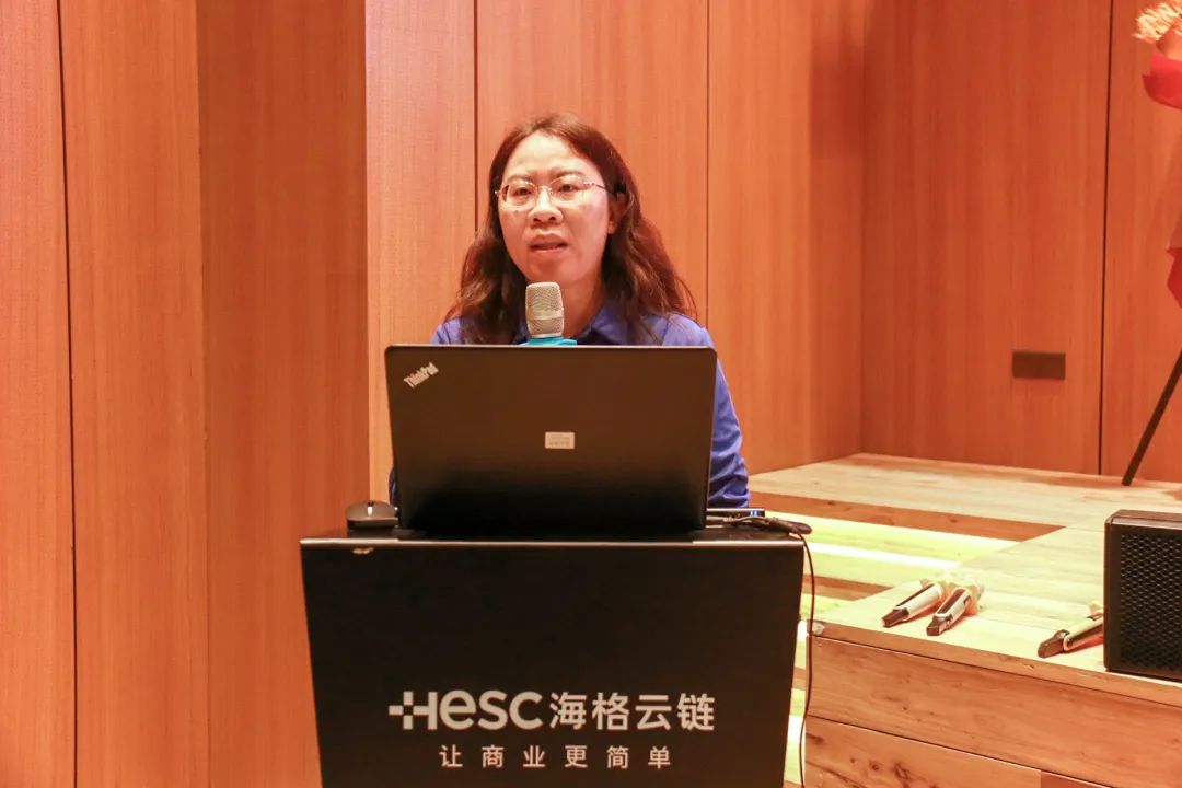海格云鏈2022年經(jīng)營總結(jié)會暨2023年績效簽約儀式隆重舉行